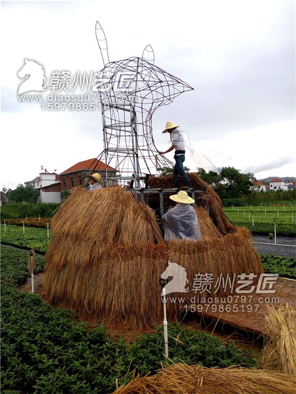 稻草雕塑