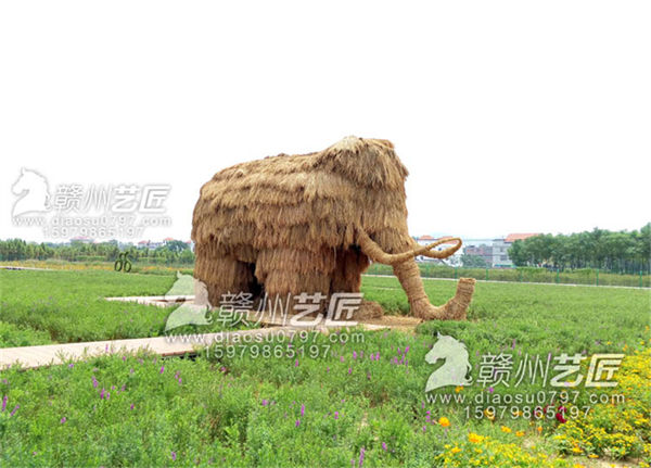 江西稻草大象雕塑
