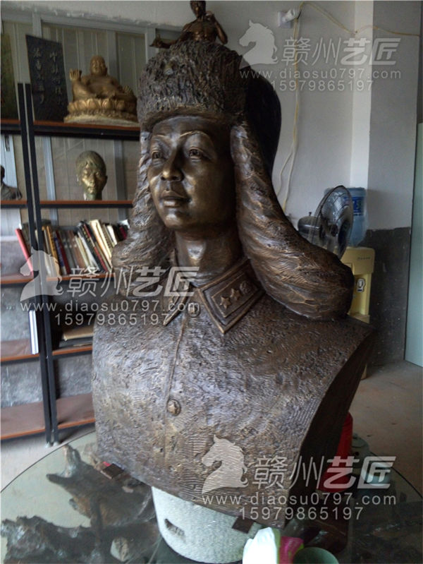 雷锋 玻璃钢仿铜雕塑