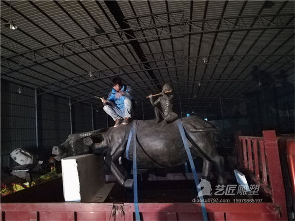 水泥仿铜雕塑厂家 玻璃钢仿铜雕塑厂家