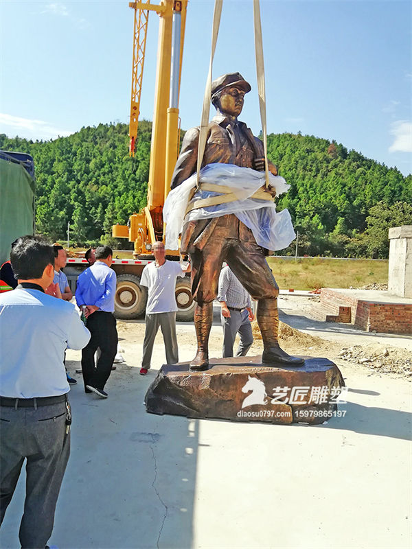 江西铸铜红军雕塑 赣州铸铜红军雕塑